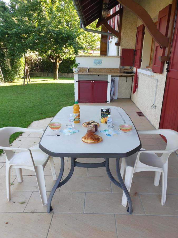 Apartmán Au Gres Du Vent Ruy-Montceau Exteriér fotografie
